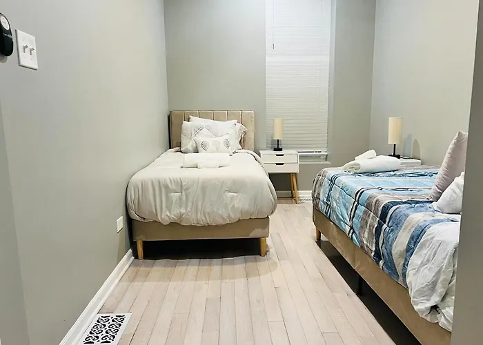 Modern 4br-3ba Near Public Transit And Wfh Chicago